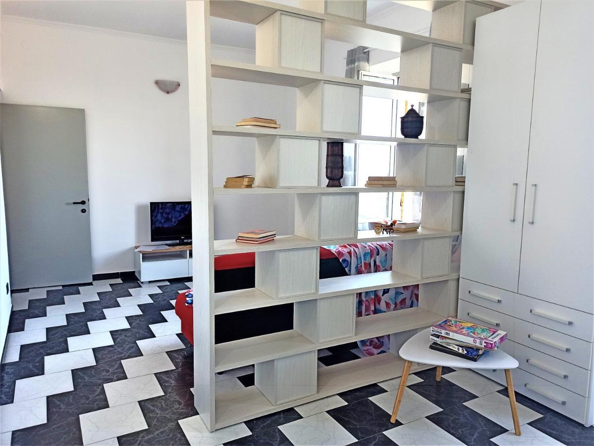Casa Vacanza Laura Генуя Экстерьер фото